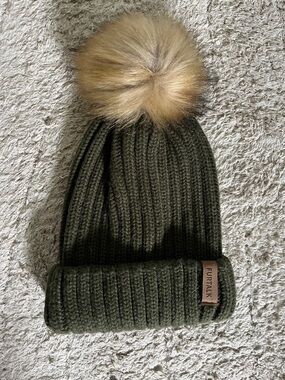 Women’s Olive Green Pom Pom Beanie